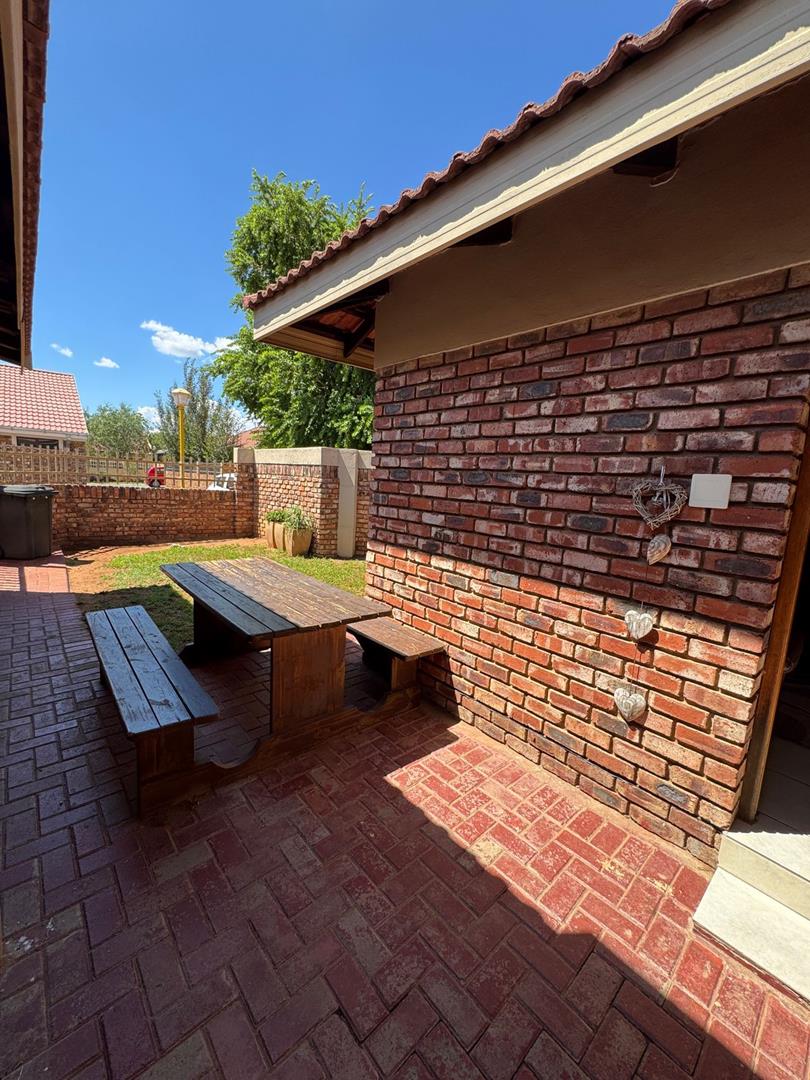 3 Bedroom Property for Sale in Camelot Northern Cape
